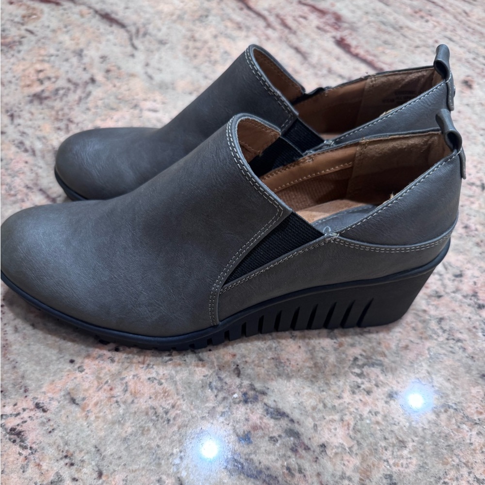 Eurosoft Gray Women's Slip-On Wedge Bootie Shoes Size 9.5